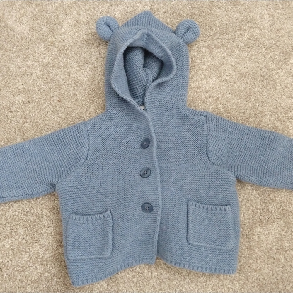 Baby sweater